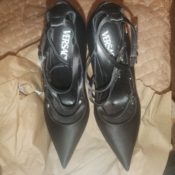 Versace Tempest Pointed Platform Pumps size EU 40 NEW Satin Black - Picture 6 of 7